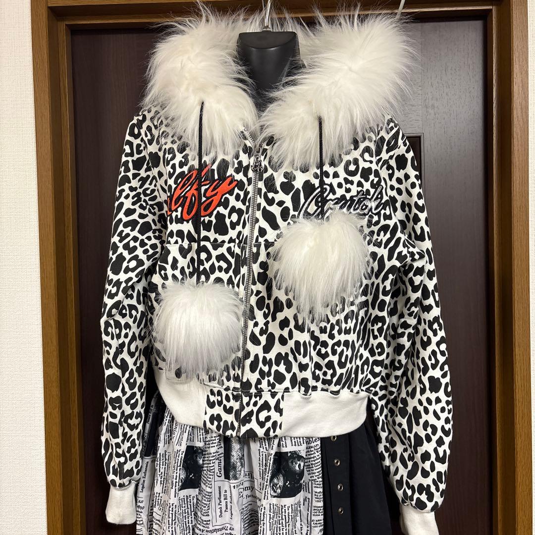 ガルフィー　全ぎゃるの為のヒョウ柄ぱぁかぁ　パーカー