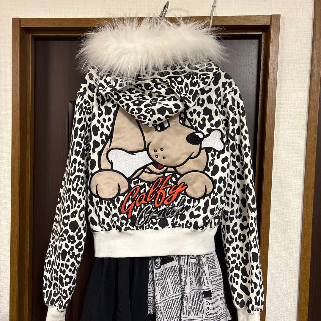 ガルフィー　全ぎゃるの為のヒョウ柄ぱぁかぁ　パーカー