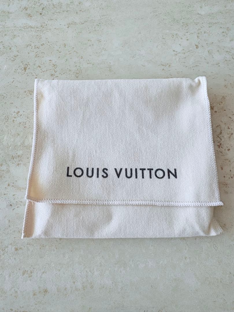 ルイヴィトン マルチカラー ポルトモネビエカルト クレディコンパクト白3折り財布