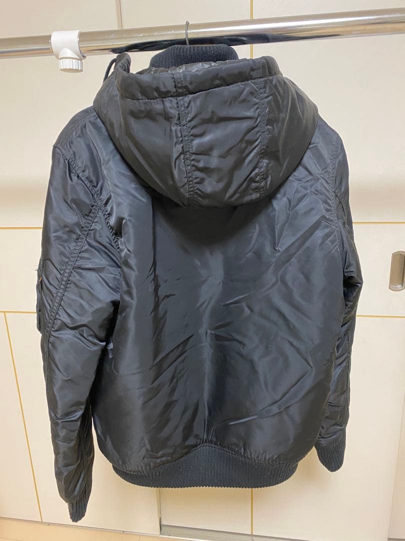 ALPHA INDUSTRIES ブラック MA-1 ジャケット Lサイズ