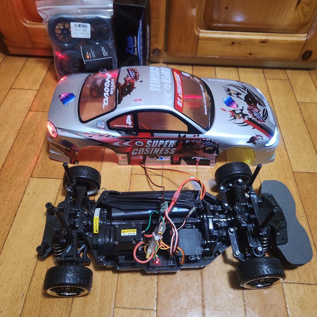 タミヤ ドリフト ラジコン フルセット　TT02　　シルビア　ボディ　赤tt01