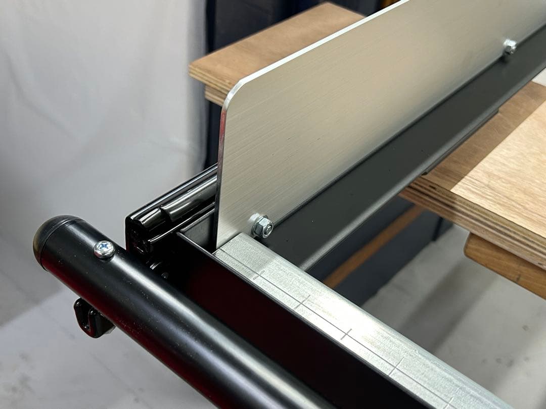 パー様ハイエーススライドフロア 150黒レール、サイドパネル、ポール