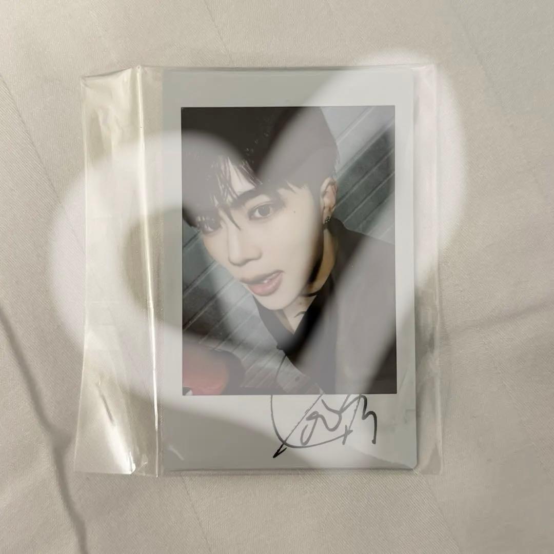 zb1 ゴヌク サイン チェキ ポラロイド