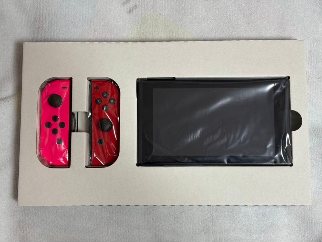 Nintendo Switch 本体 ピンク/レッド Joy-Con付き