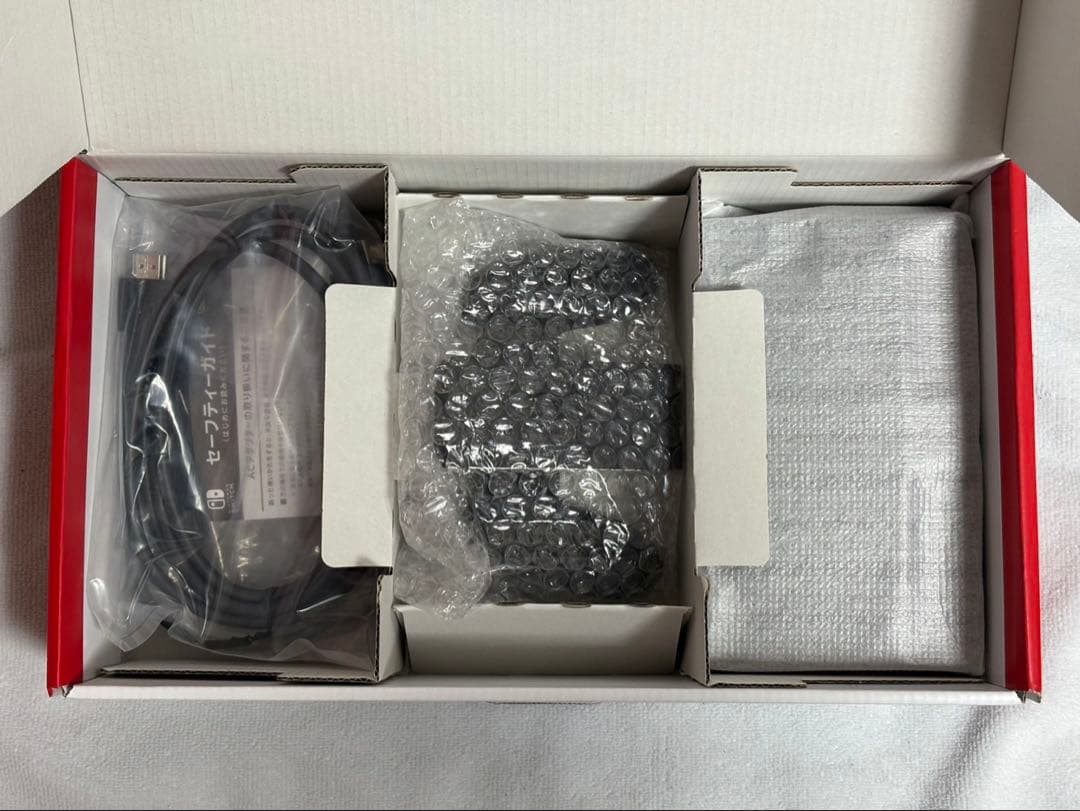 Nintendo Switch 本体 ピンク/レッド Joy-Con付き