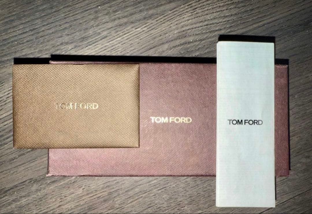 しぃ【本物】TOM FORD サングラス