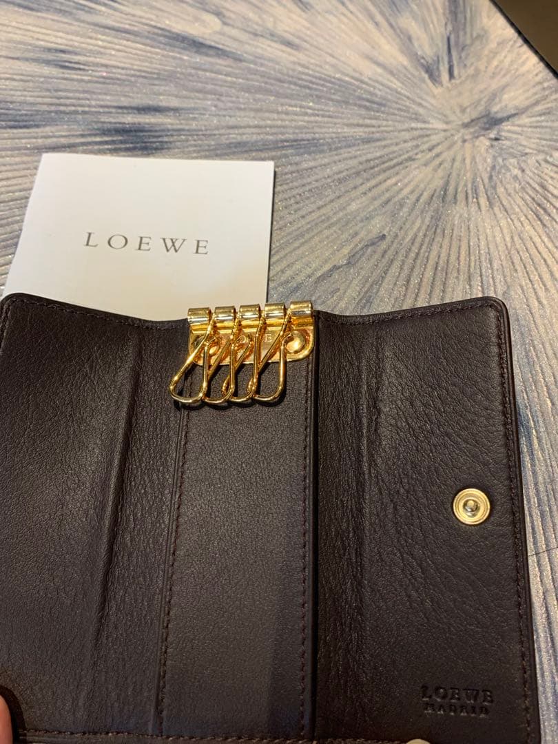 【新品未使用】LOEWE ダークブラウン レザーキーケース