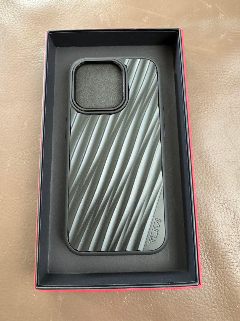 TUMI ブラック iPhone15 Pro ケース
