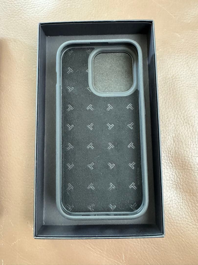 TUMI ブラック iPhone15 Pro ケース