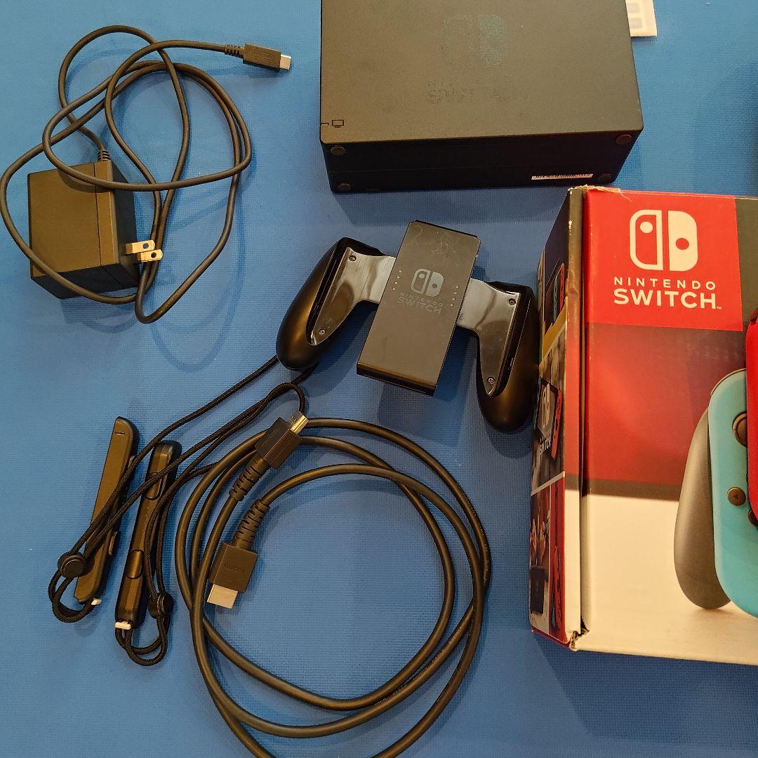 Nintendo Switch スイッチ 新品保護フィルム キャリーケース付き