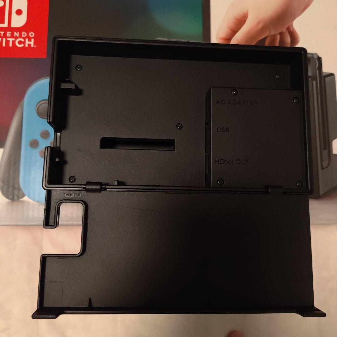 Nintendo Switch スイッチ 新品保護フィルム キャリーケース付き