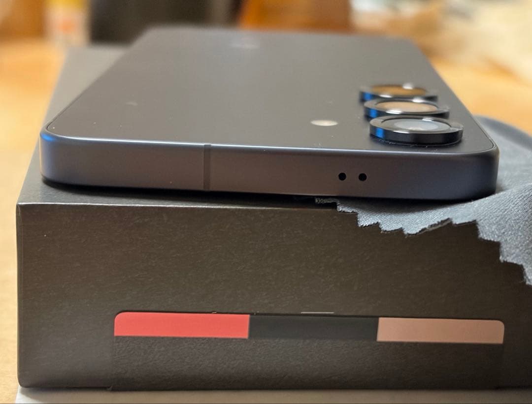 Samsung Galaxy S25 ブルーブラック本体