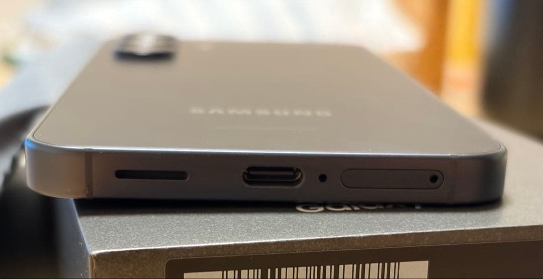 Samsung Galaxy S25 ブルーブラック本体