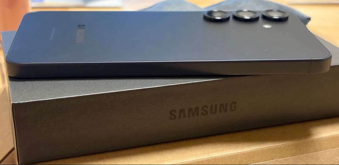 Samsung Galaxy S25 ブルーブラック本体