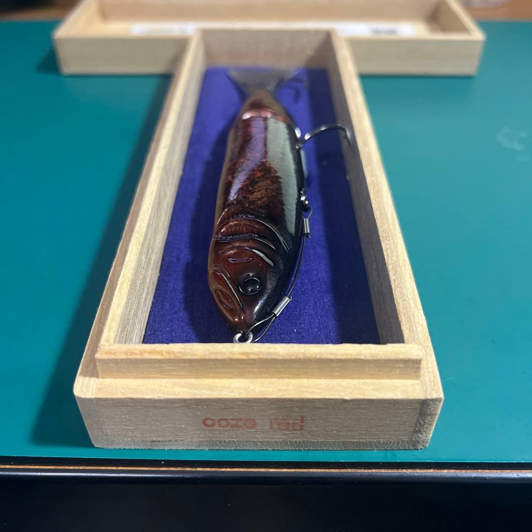 カエス　コテツ　ウーズレッド　KAESU　KOTETSU