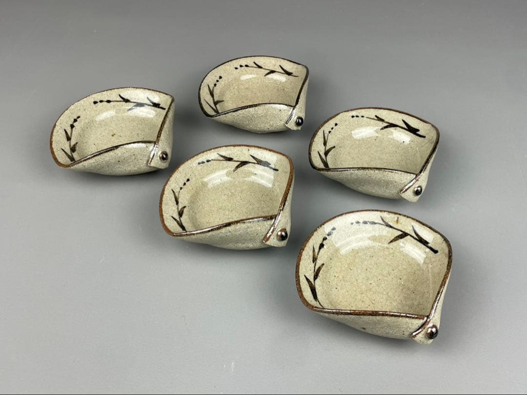 絵唐津草文皿 十三代中里太郎右衛門窯 向付 懐石料理 銘々皿 5客 貝殻 唐津焼