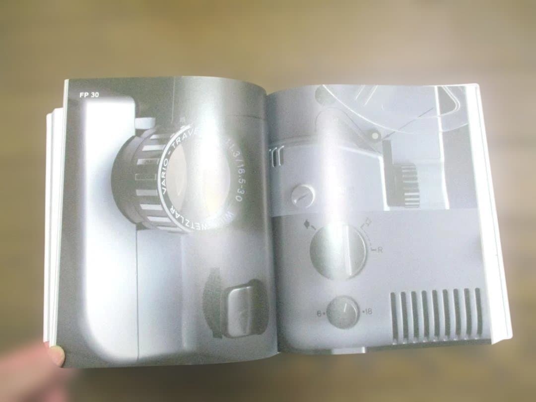 アート・デザイン・音楽 Less and More: The Design Ethos