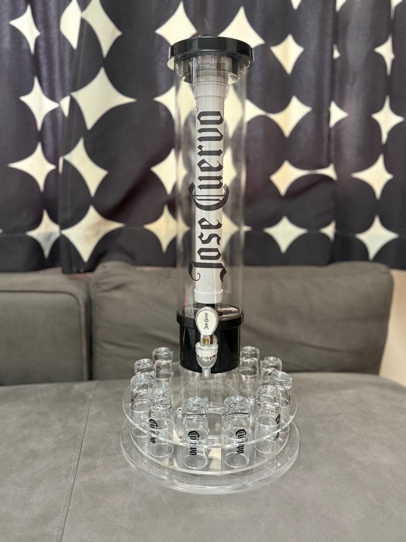 クエルボタワー　非売品　Jose Cuervo ショットグラスディスペンサー