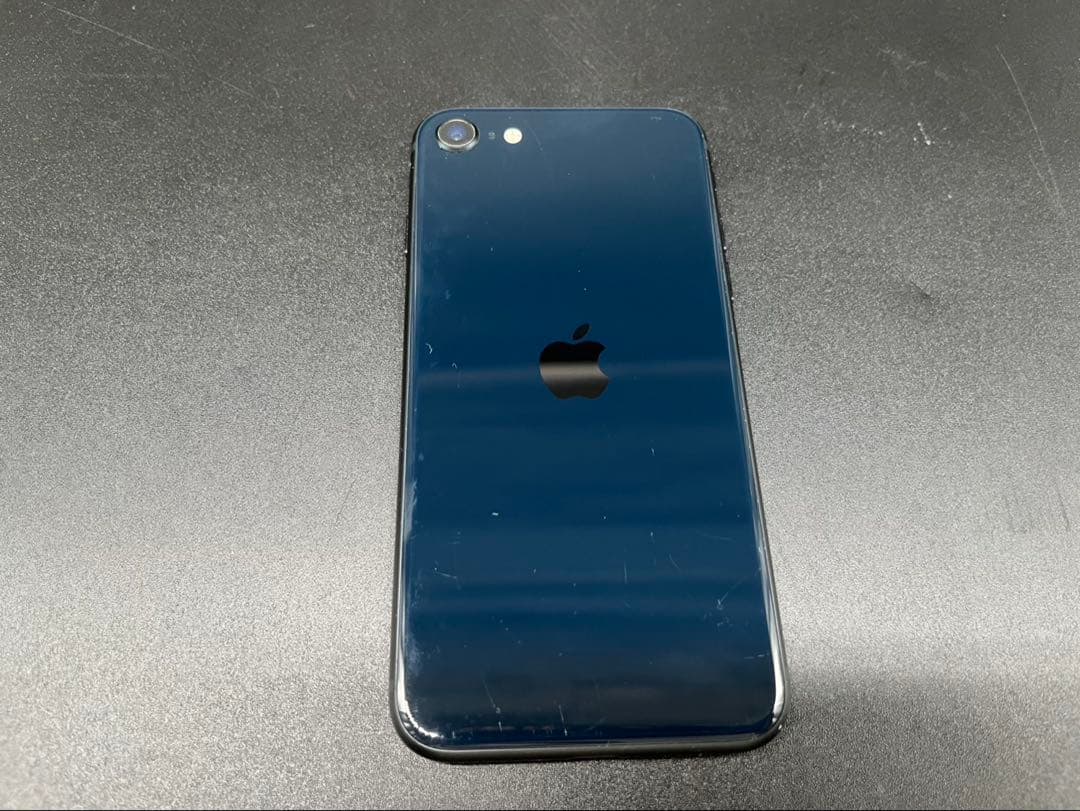 ◇iPhone SE MMYF3J/A 128GB 82% 第三世代