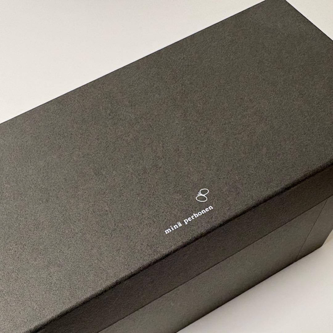 minaperhonen tori pochtte(トリポシェット) black