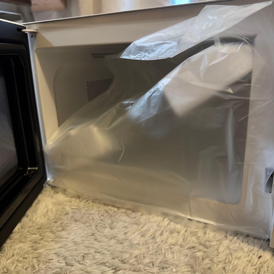 新品未使用　50Hz SHARP RE-T3-W5 電子レンジ 700W