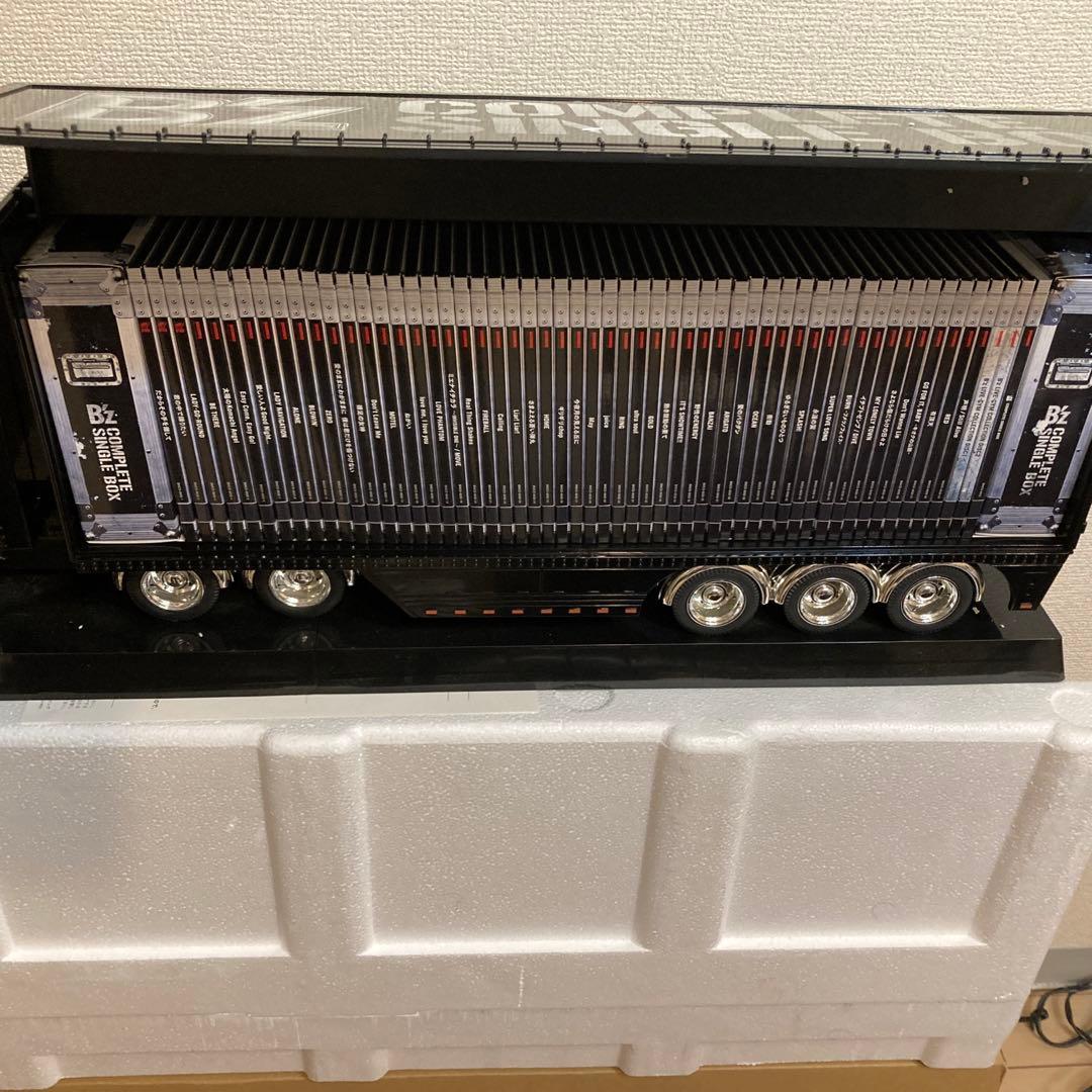 B'z COMPLETE SINGLE BOXトレーラーエディション