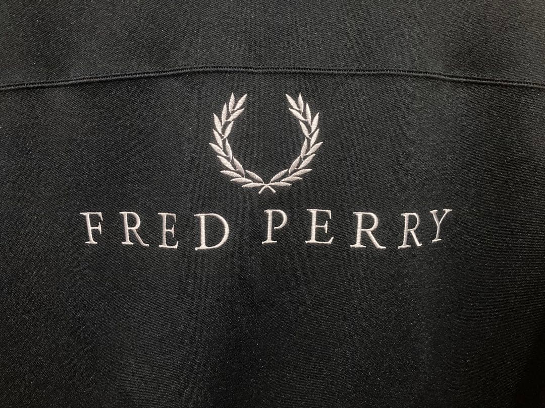 【美品】フレッドペリー Fred Perry トラックジャケット ジャージ