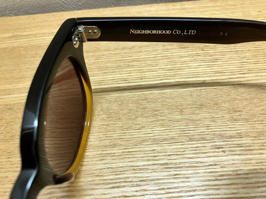 NEIGHBORHOOD EFFECTOR ブラウン