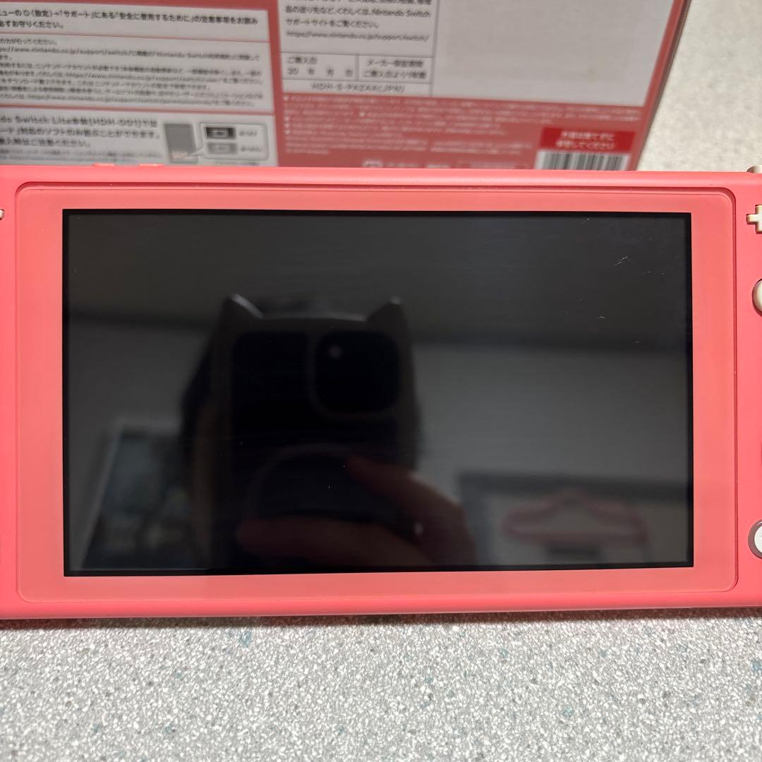 Nintendo Switch Lite本体