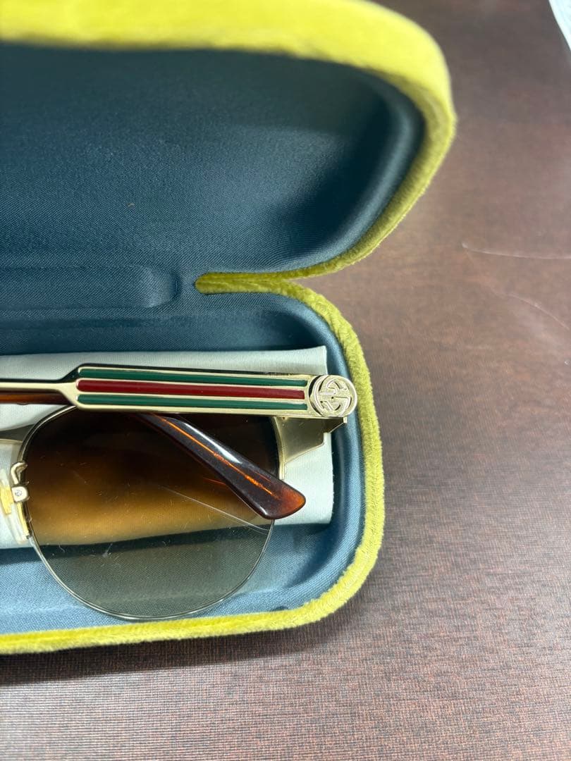 GUCCI ゴールド サングラス ケース付き　値下げ不可