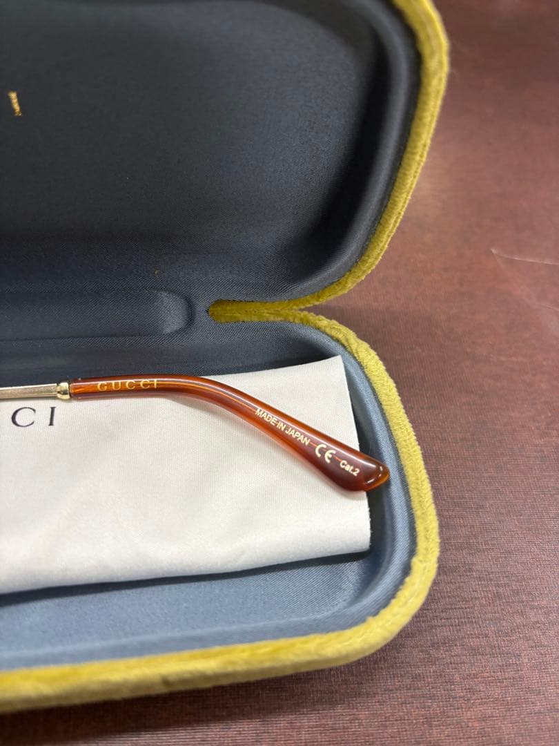 GUCCI ゴールド サングラス ケース付き　値下げ不可
