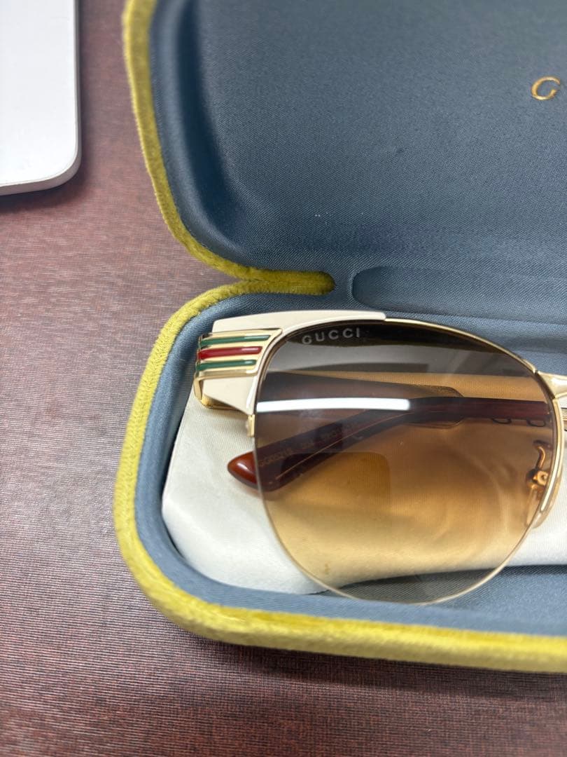 GUCCI ゴールド サングラス ケース付き　値下げ不可