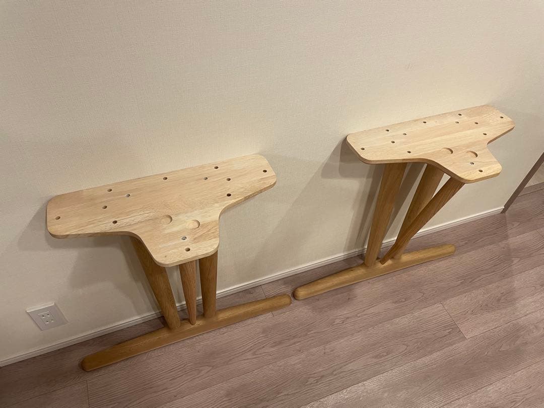 カリモクダイニングテーブル　脚のみ（ボルト付き）