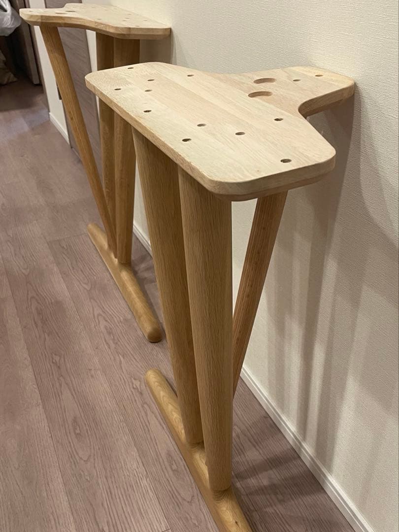 カリモクダイニングテーブル　脚のみ（ボルト付き）