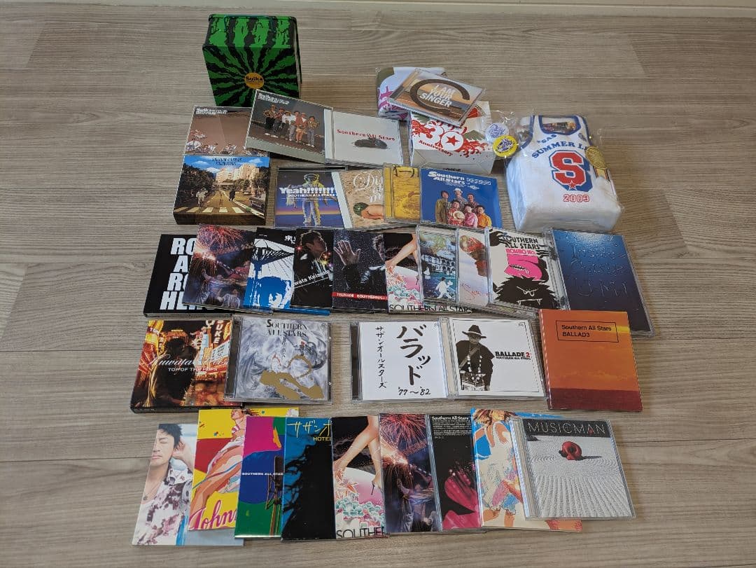 超豪華★サザン＆桑田佳祐 CD/グッズ大量まとめ売り！限定版・廃盤も多数！！