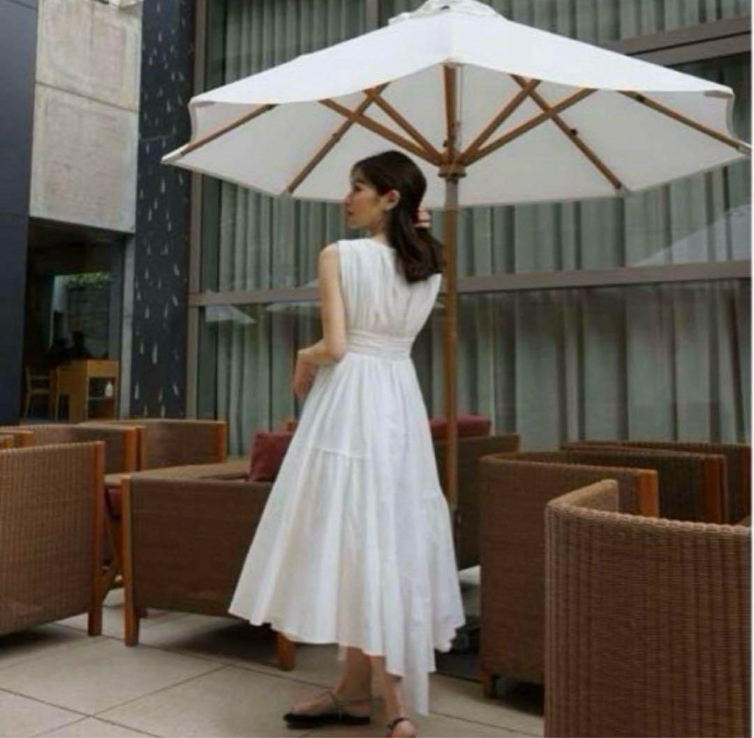 ワンピース laubeblanc Irregular hem twist Dress