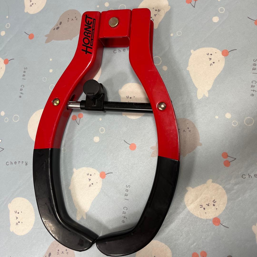 hornet タイヤロック