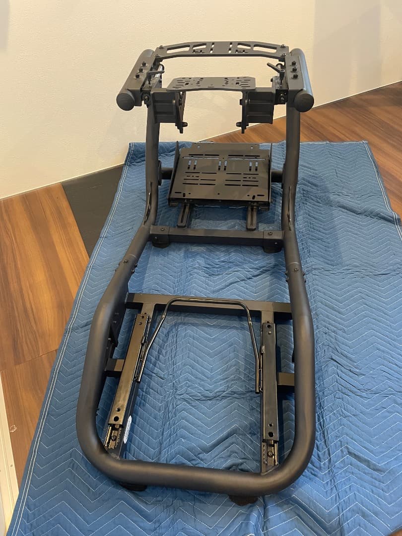 TR8 Pro レーシングコックピット 国内正規品