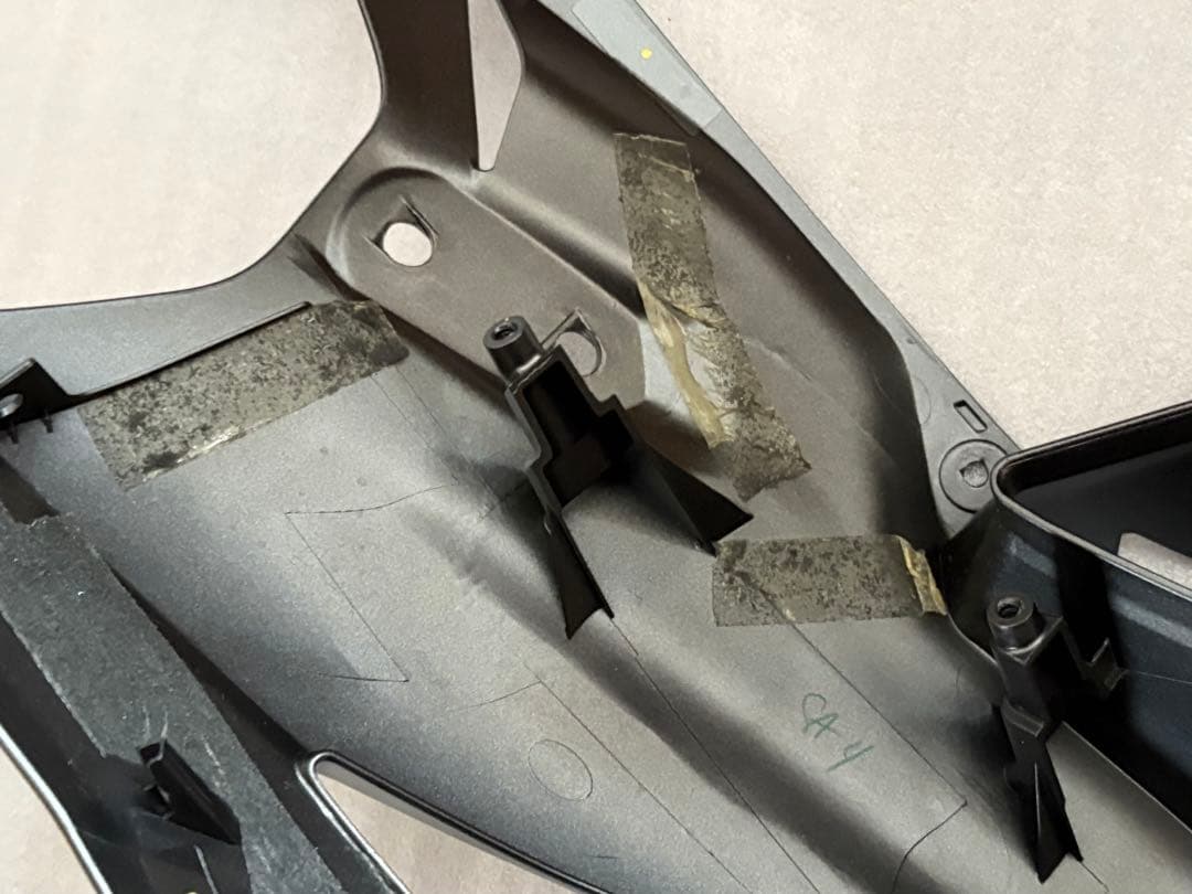 新品 新車外し zx4r 純正アッパーカウル グレー