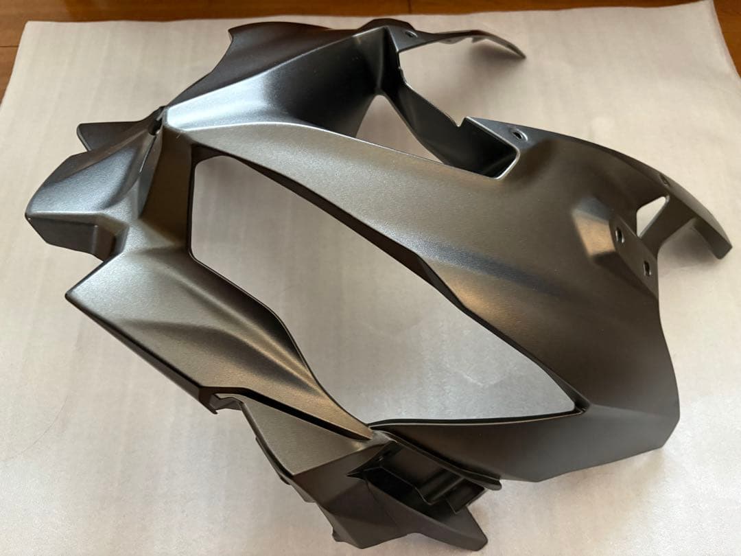 新品 新車外し zx4r 純正アッパーカウル グレー