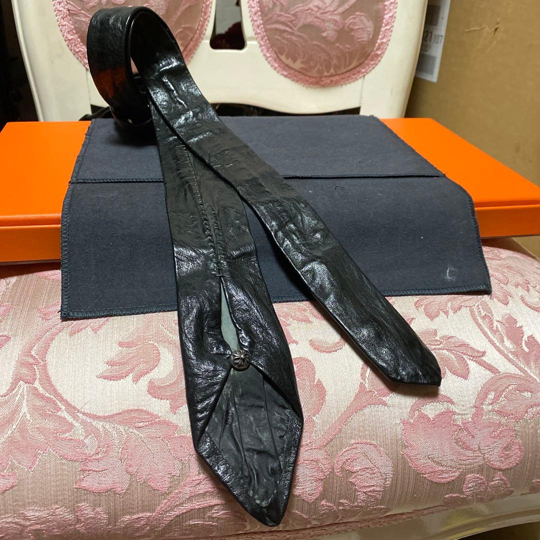 キャロルクリスチャンポエル　黒レザーネクタイ sv925 プラスクロスカスタム