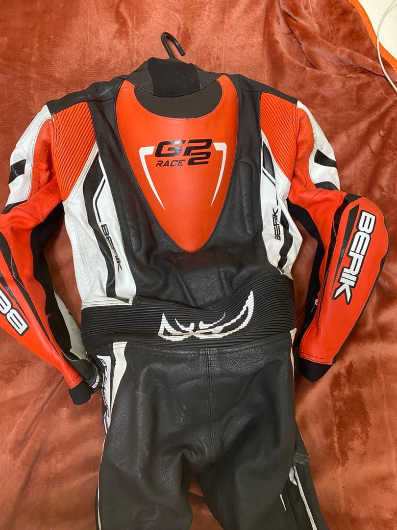 BEARIK ベリック　バイク用ツナギ　レーシングスーツ