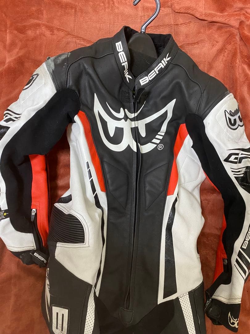 BEARIK ベリック　バイク用ツナギ　レーシングスーツ