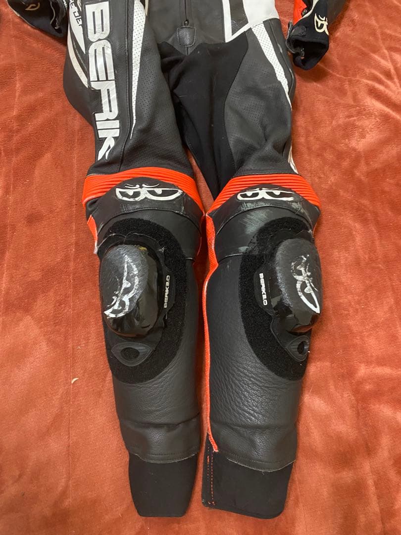 BEARIK ベリック　バイク用ツナギ　レーシングスーツ