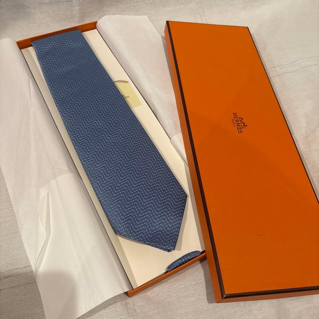 【新品・未使用】HERMES エルメス　ブルー ヘリンボーン ネクタイ