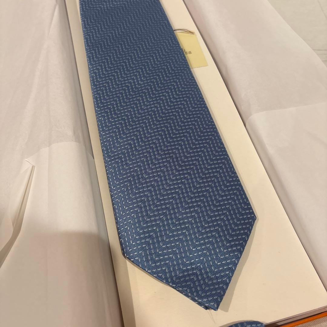 【新品・未使用】HERMES エルメス　ブルー ヘリンボーン ネクタイ