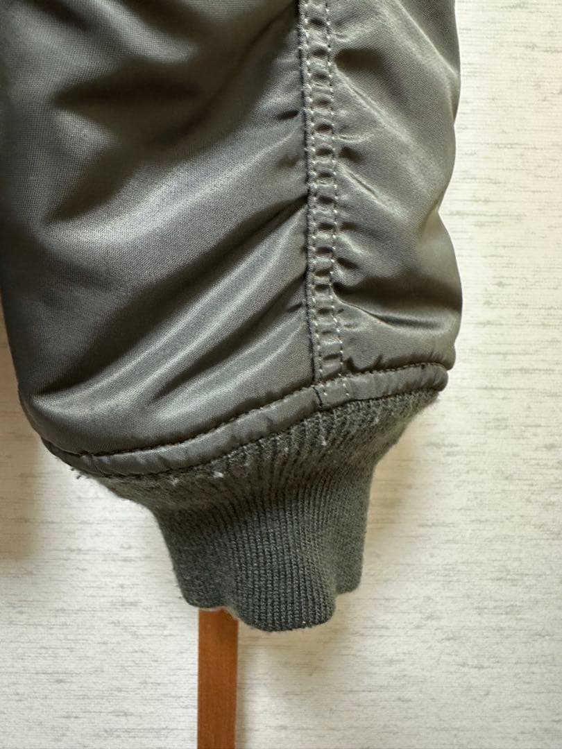 ALPHA グレー MA-1 フライトジャケット