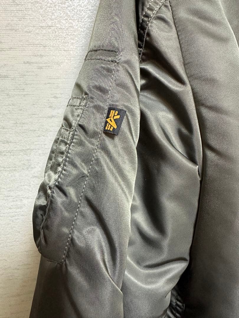 ALPHA グレー MA-1 フライトジャケット