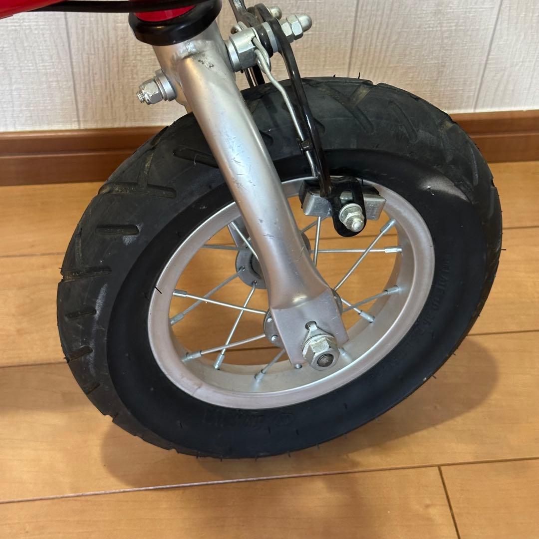 へんしんバイク レッド　赤　バランスバイクHensihn Bike 12インチ