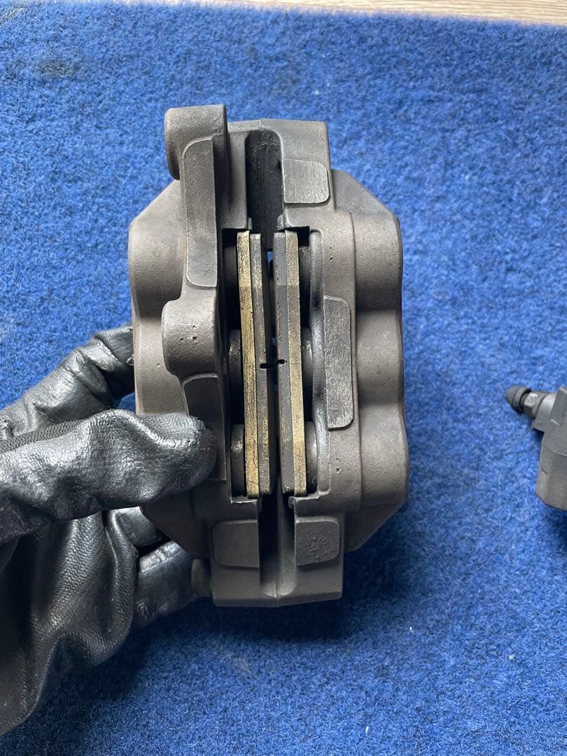 zrx400Ⅱ 純正　フロントキャリパー